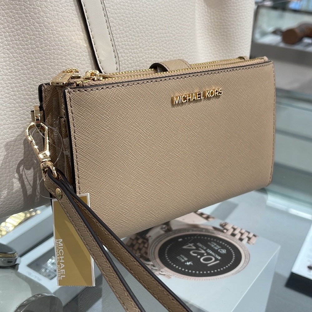 MICHAEL KORS LARGE DOUBLE ZIP WRISTLET wallet, clutch, 
Bisque - Picture 16 of 16